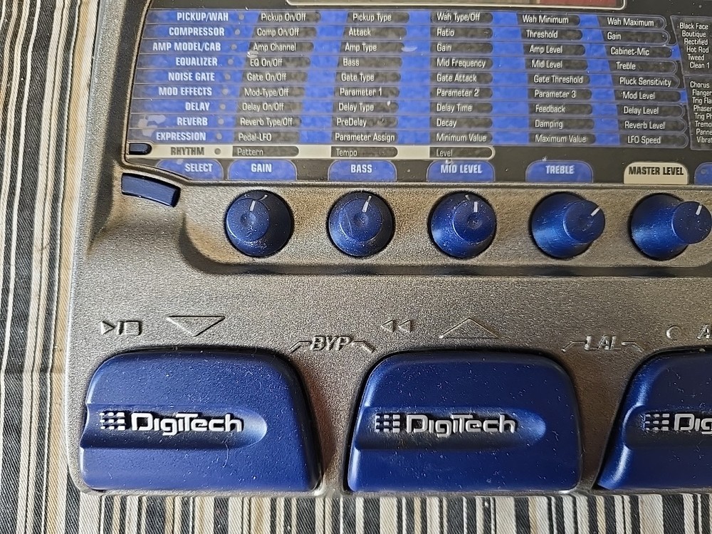 DigiTech RP300 Guitar Processor Multi-Effects Pedal =FOR PARTS/BROKEN= (READ)