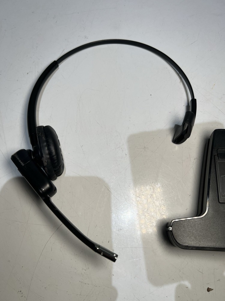 Poly Savi 8240 UC Wireless DECT Headset (Convertible, Standard)-No receiver