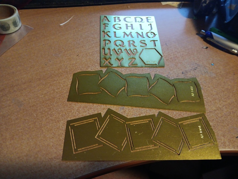 3X STENCILS FOR SCRAPBOOKING (J8809)