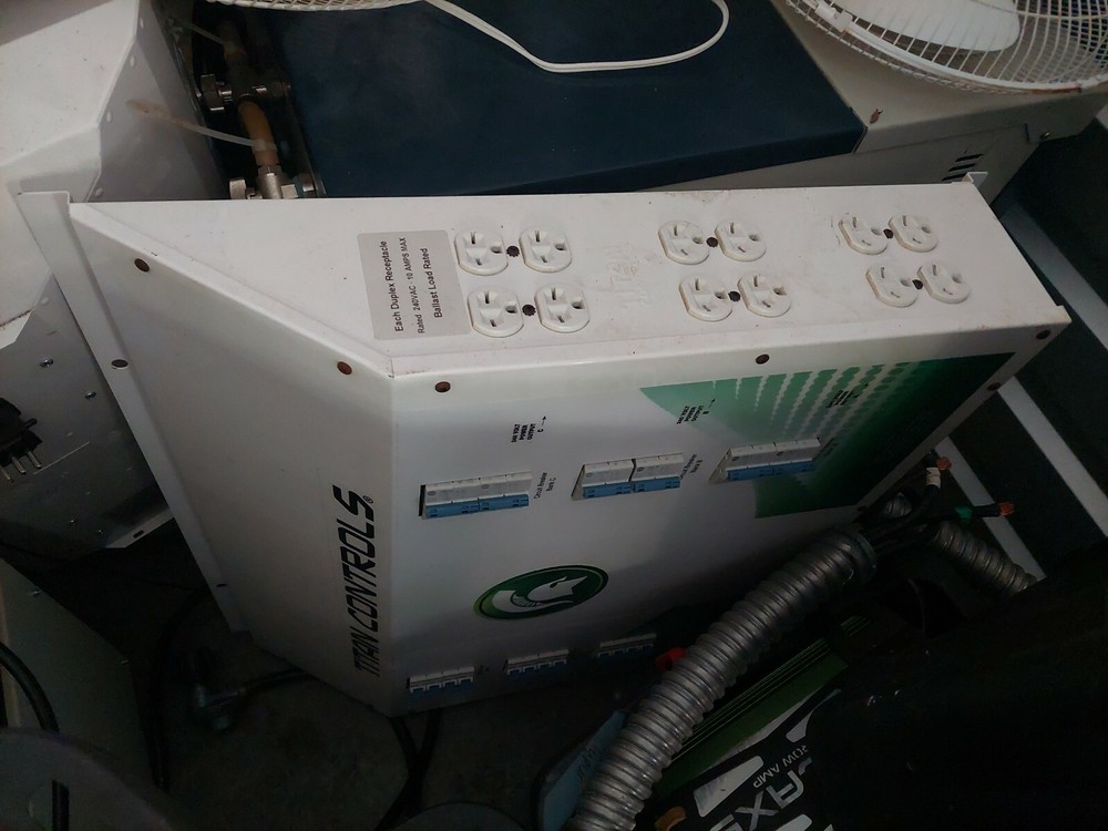 Titan Controls 24 Light Contoller w/timer Helios 14