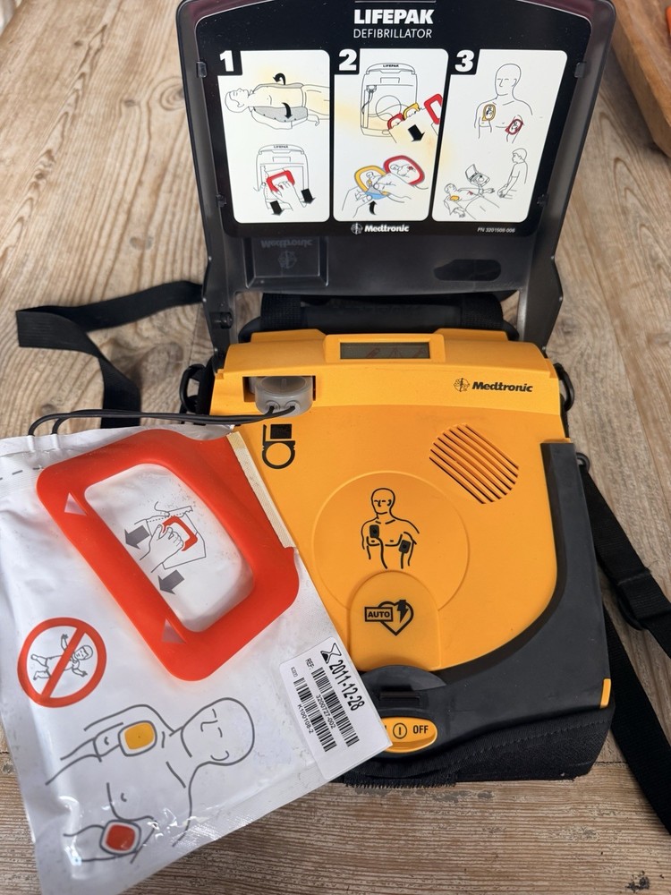 Medtronic Lifepack Defib Unit