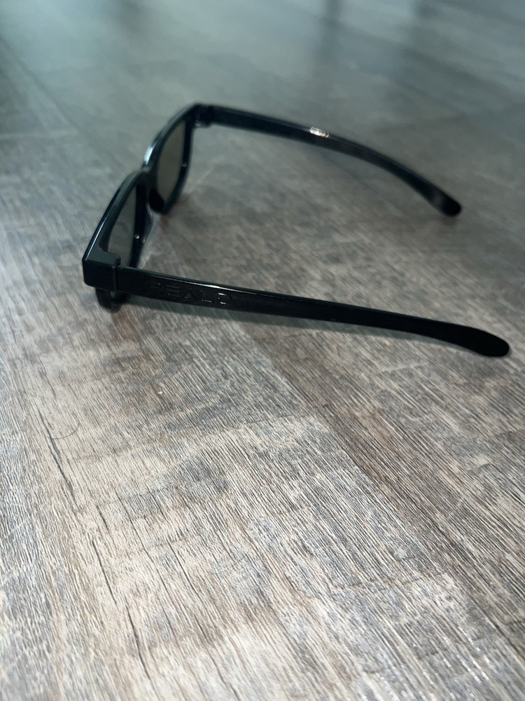RealD 3D Black Rectangular Plastic Frame Glasses – Theatrical Use, Reusable
