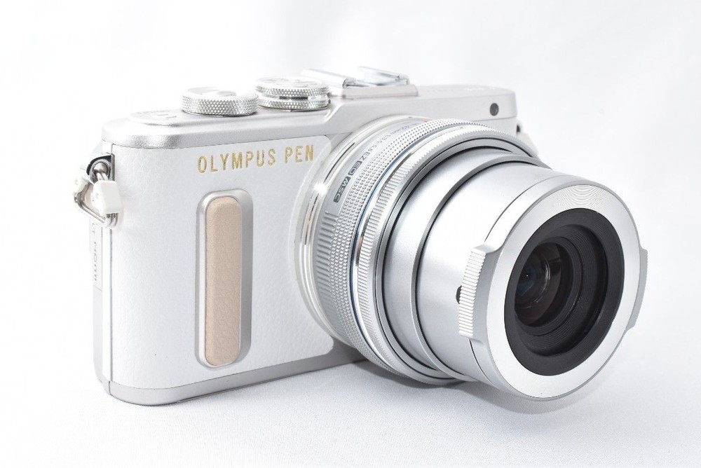 OLYMPUS PEN E-PL8 White Lens Kit
