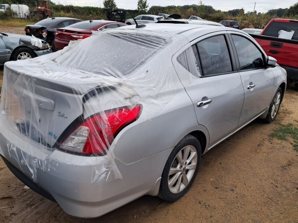 VERSA 2015 Glove Box 4808321