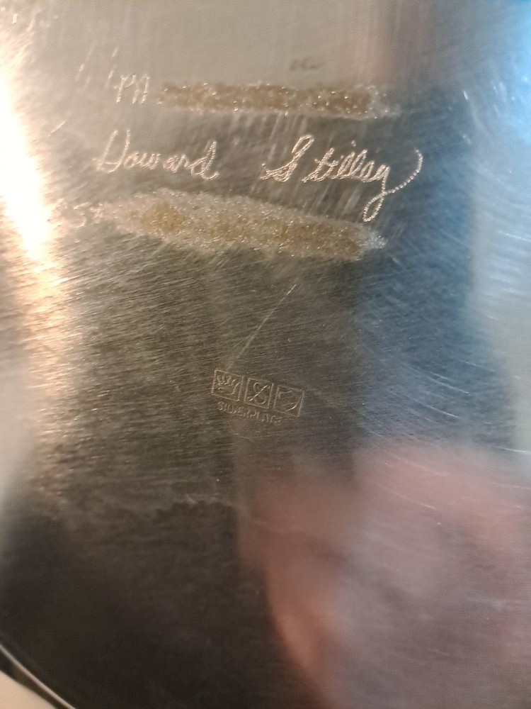 VTG Silver Plated Large Bowl/Covered Dish W/Lid & Pyrex Glass bowl insert