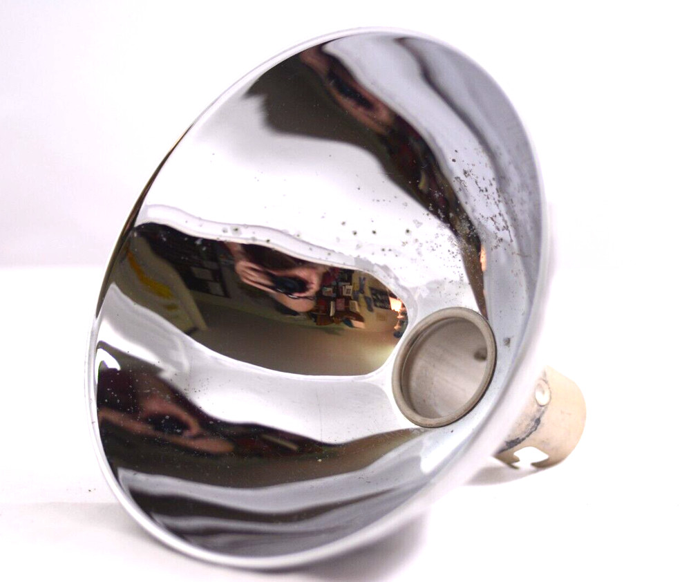 VIINTAGE CAMERA FLASH REFLECTOR HEAD