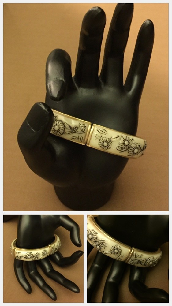 Chic Signed Monet Hinged Bracelet in box bling