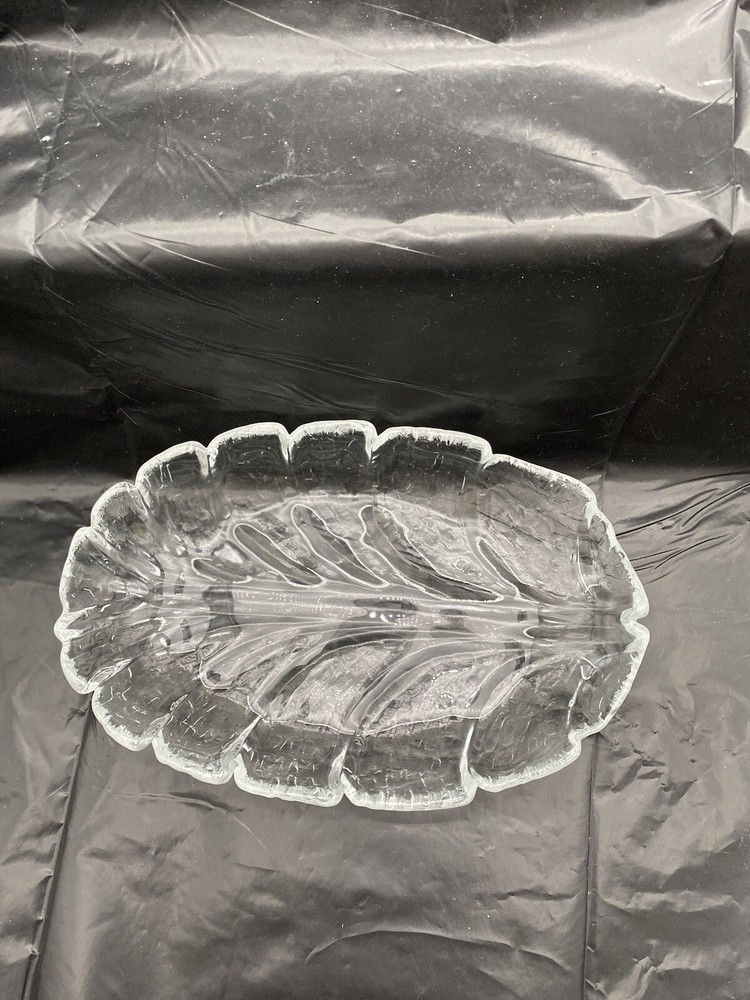 ORREFORS serving dish/pickle Olives etc.