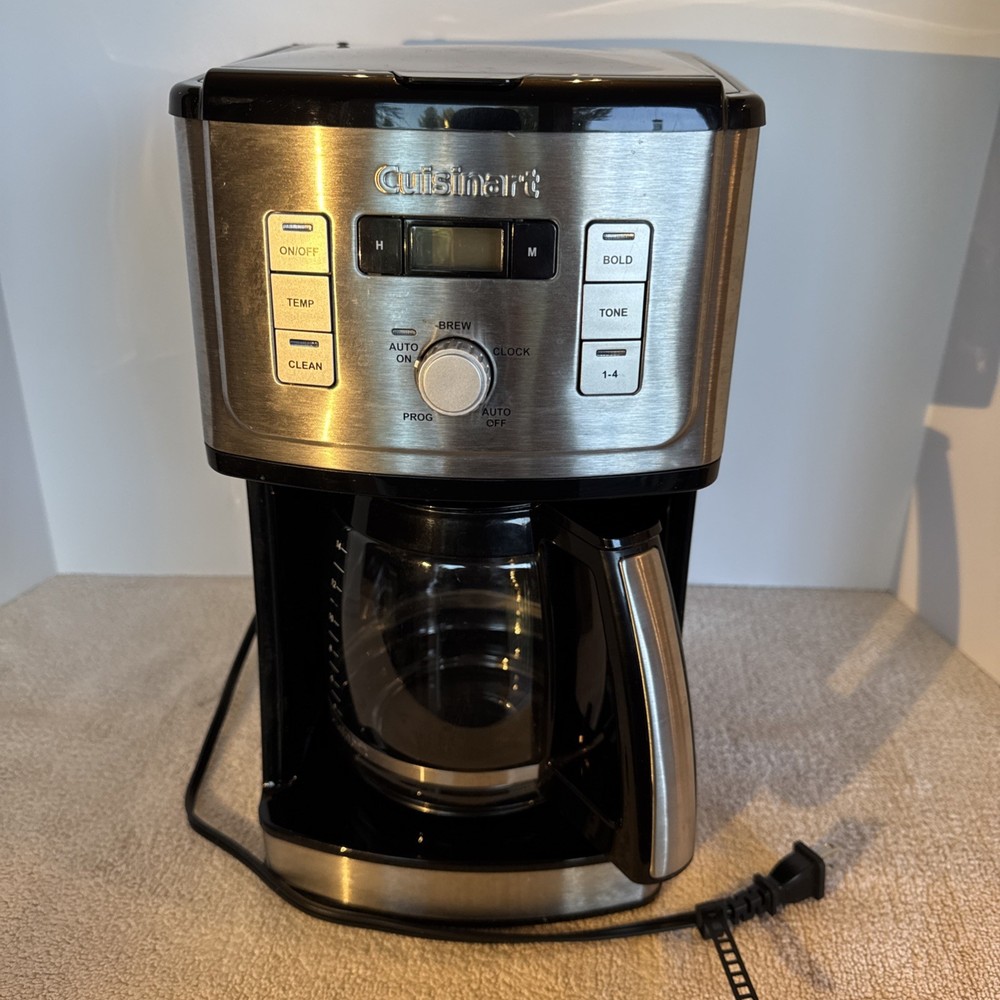Cuisinart PerfecTemp 14-Cup Programmable Coffee Maker CBC-6800PC