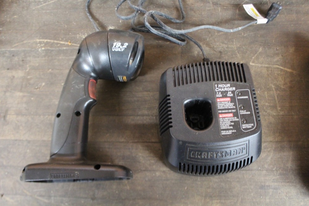 CRAFTSMAN 6PC SET- Drill, Saw, Light, Charger, Etc.