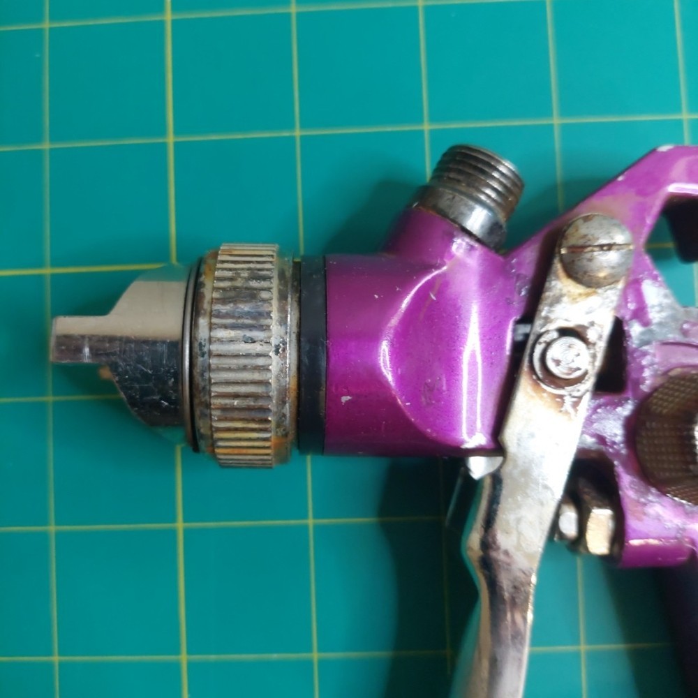 Central Pneumatic paint spray gun 47016