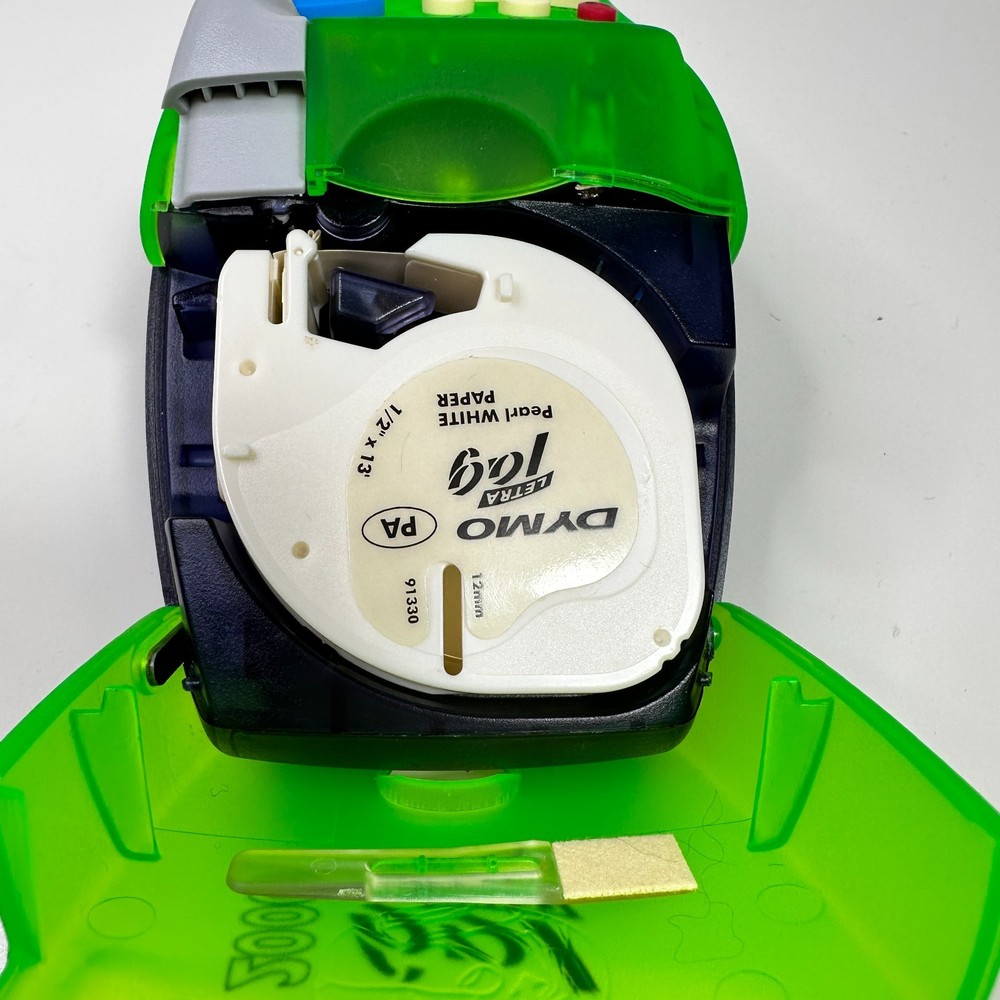 Dymo Letra Tag 2000 Handheld Label Maker Bright Green