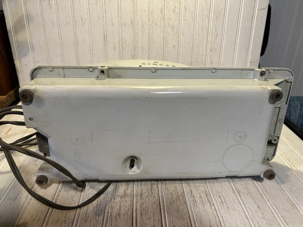 Singer Model 603E Sewing Machine - Touch & Sew - With Pedal - Working, Needs TLC