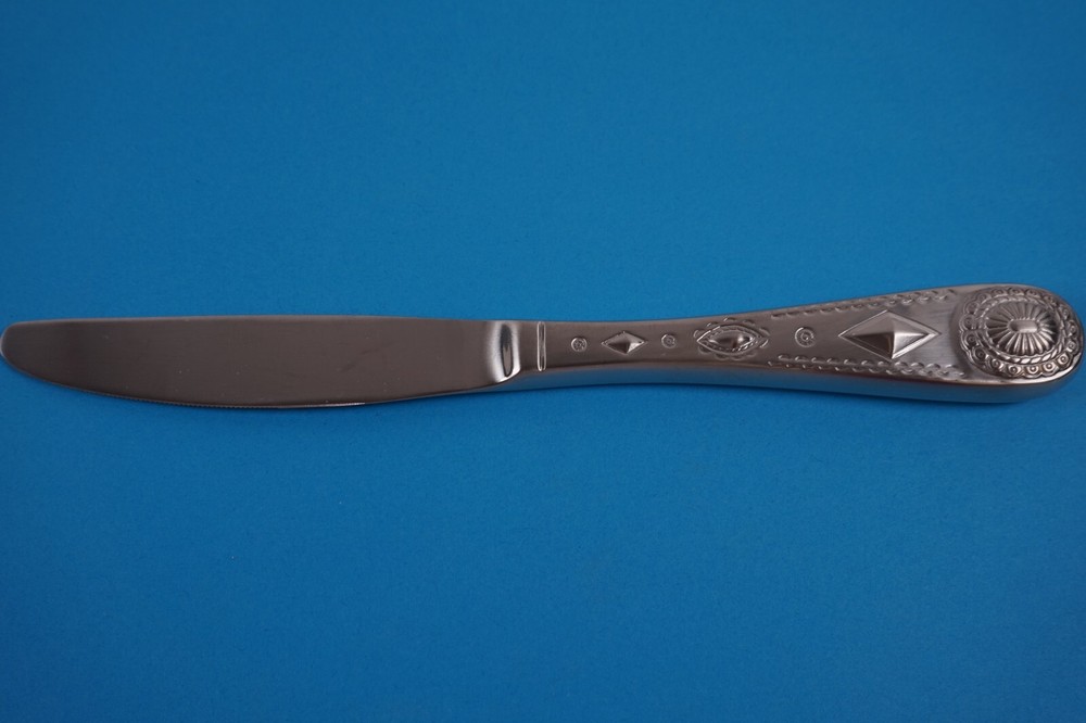 Wallace Stainless Taos Pattern Modern Dinner Knife 8 7/8"