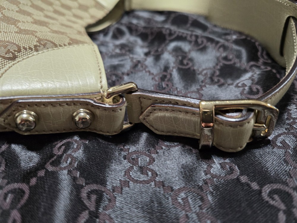 Gucci GG Pattern Shoulder Bag with Horsebit Accent