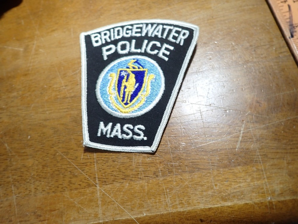 BRIDGEWATER  MASSACHUSETTS    EARLY VEST PATCH BX 14# 4