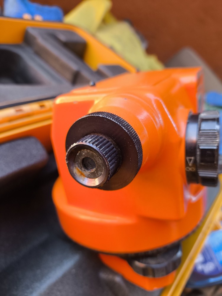 Topcon Automatic Level Model AT-D4 In Hard Case (134)