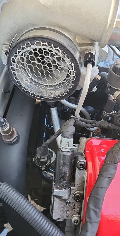 Stainless Audi VW Engine Temperature Sensor Retainer 032121142