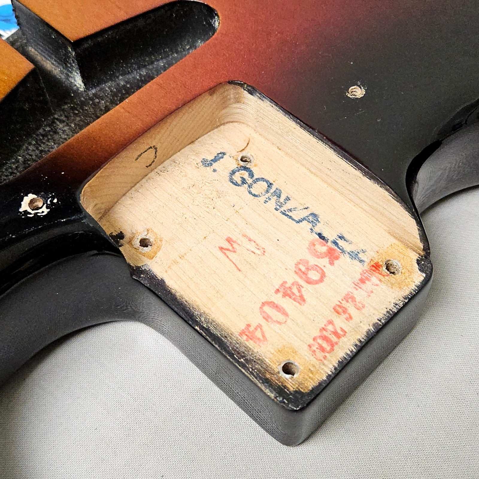 2009 Fender American Special Strat Body 3-Tone Sunburst USA Stratocaster Guitar