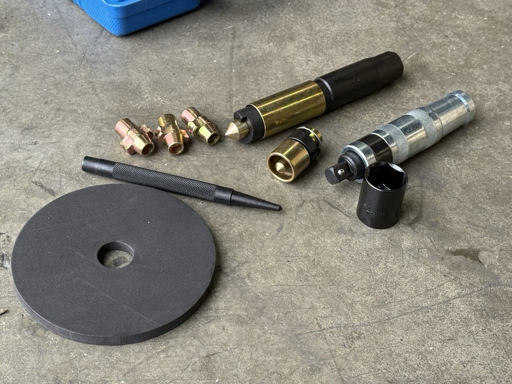 Universal Master Locking Wheel Nut Removal Tools Set Dismantle Dead Lug Nuts