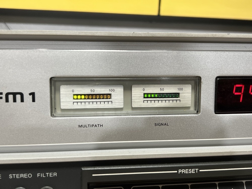 Crown FM1 Digital Tuner WORKING GREAT- TESTED