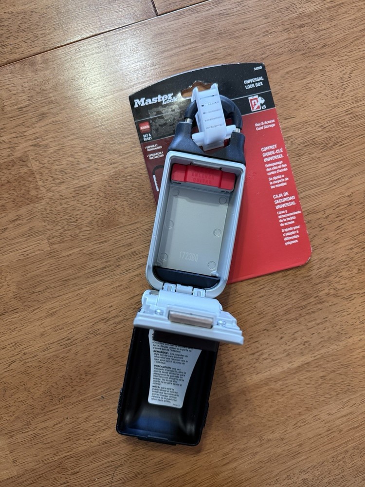 Master Lock Universal Lock Box: Spare Key & Access Card Storage! Model 5420D