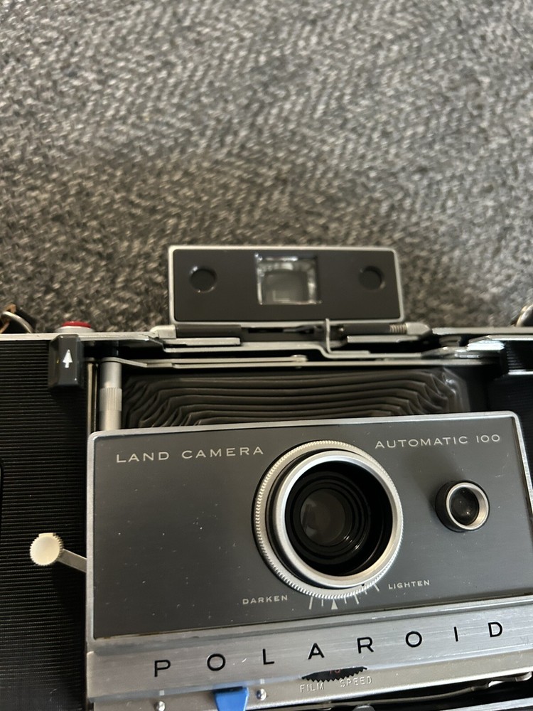 Polaroid Automatic 100 Land Camera - Vintage-With Case, Bulb, Manuals - Untested