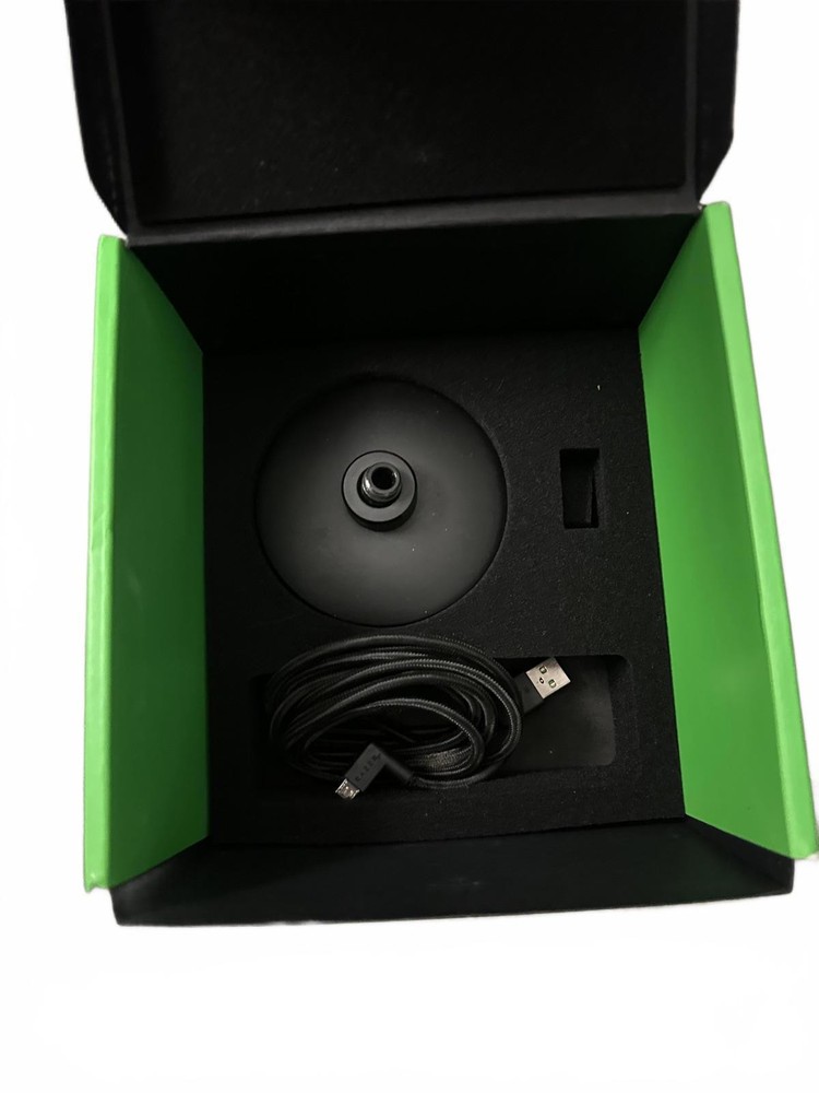 Razer USB Studio Microphone with Stand and Cable