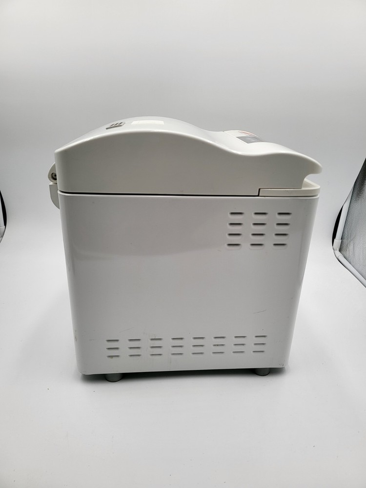 Panasonic SD-BT10P Bread Bakery Breadmaker 1 lb Loaf Bread Machine - Used