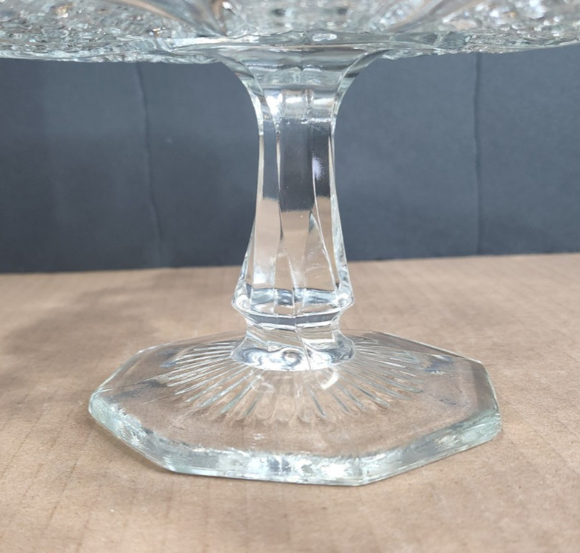Mckee Quintec EAPG Pedestal Cake Stand