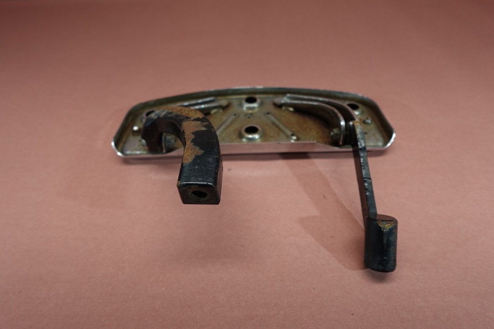 2008-2009 Harley Davidson Electra Glide Standard FLHT FRONT RIGHT FLOOR BOARD