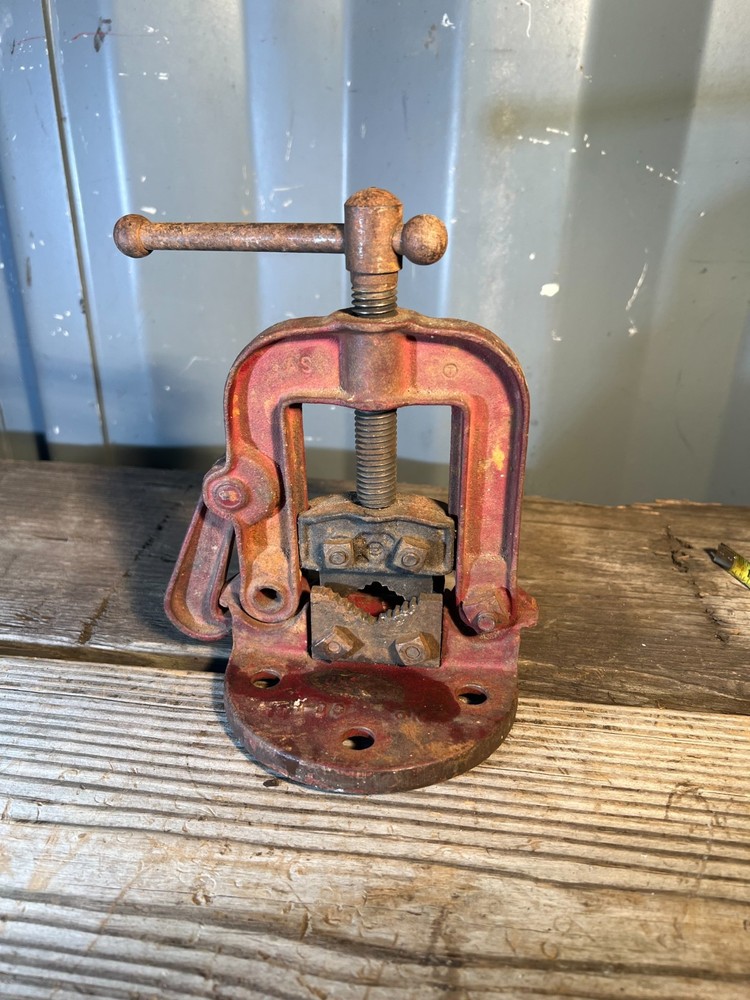 Vintage Dunlap Pipe Vise, Bench Mount Tool, No. 00-H, with mounting hardware