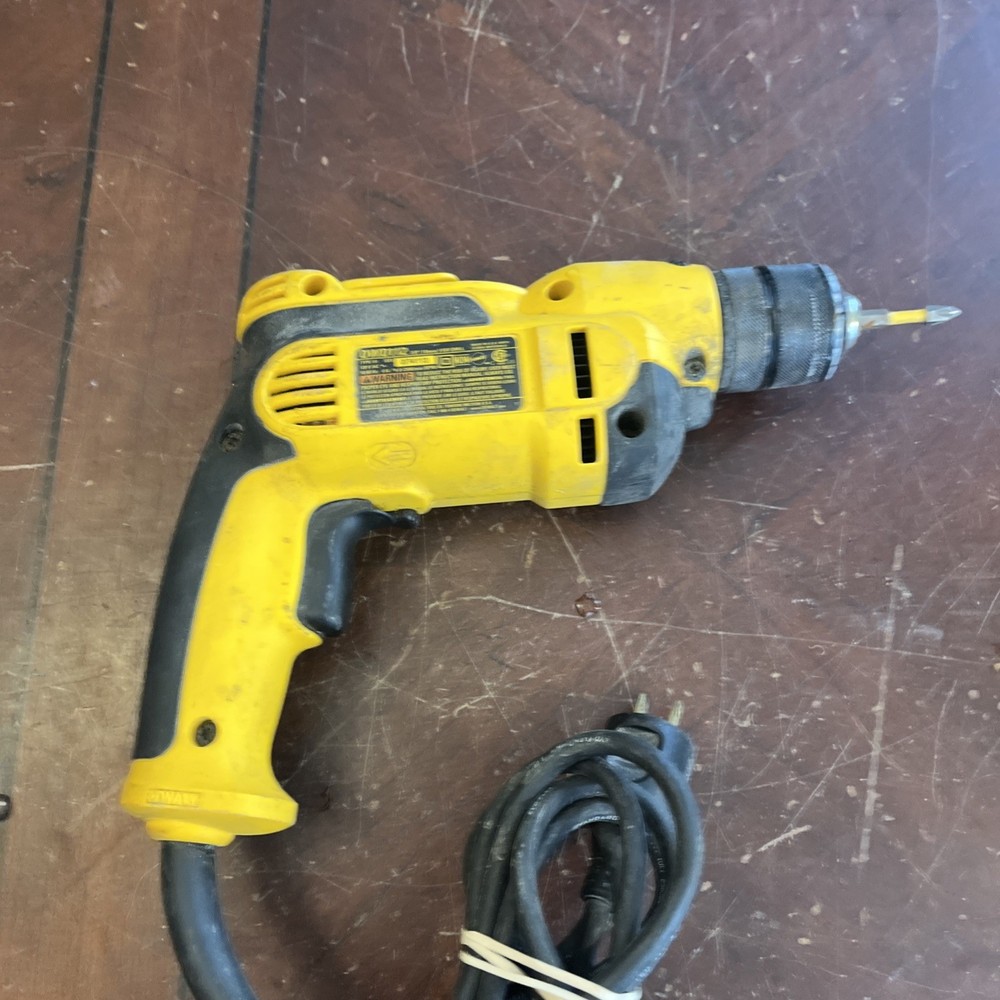 DeWALT DWD110 3/8 Corded VSR Drill P22