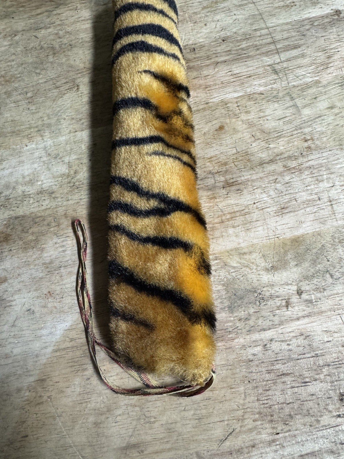 ORG RARE ESSO EXXON MIRROR HANGING TIGER TAIL~TIGER IN YOUR TANK!!! 9" Vintage