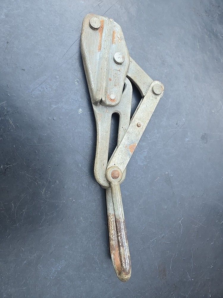 Cable Puller Grip for Bare Wire