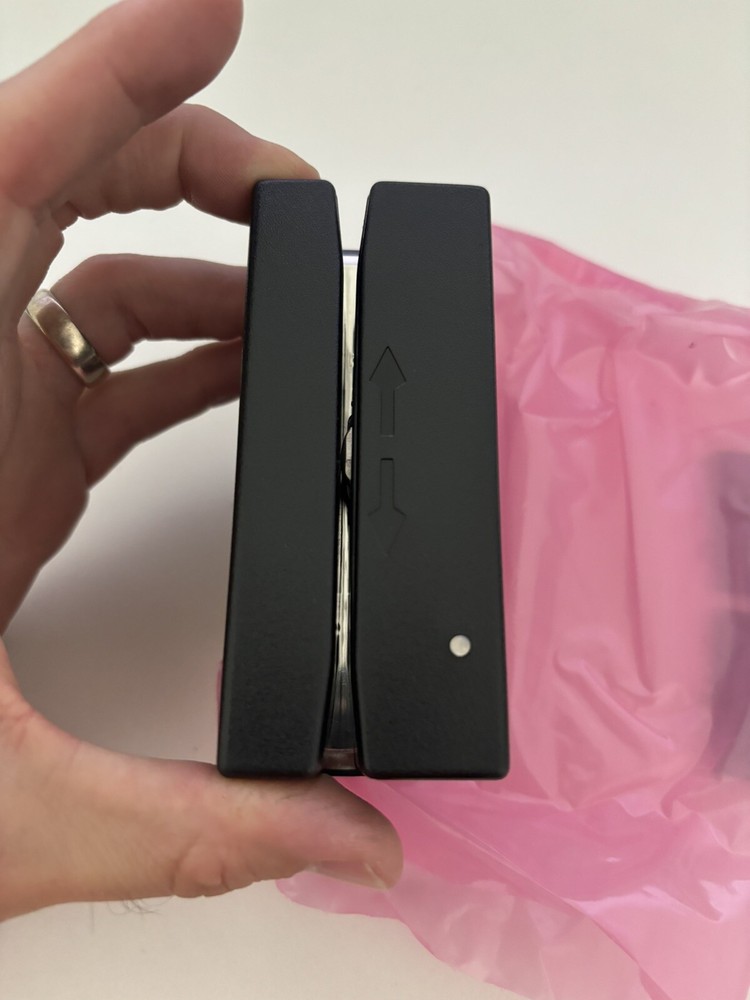 NEW ID Innovations Programmable Card Reader Model VMU-B2-6M NIB USB