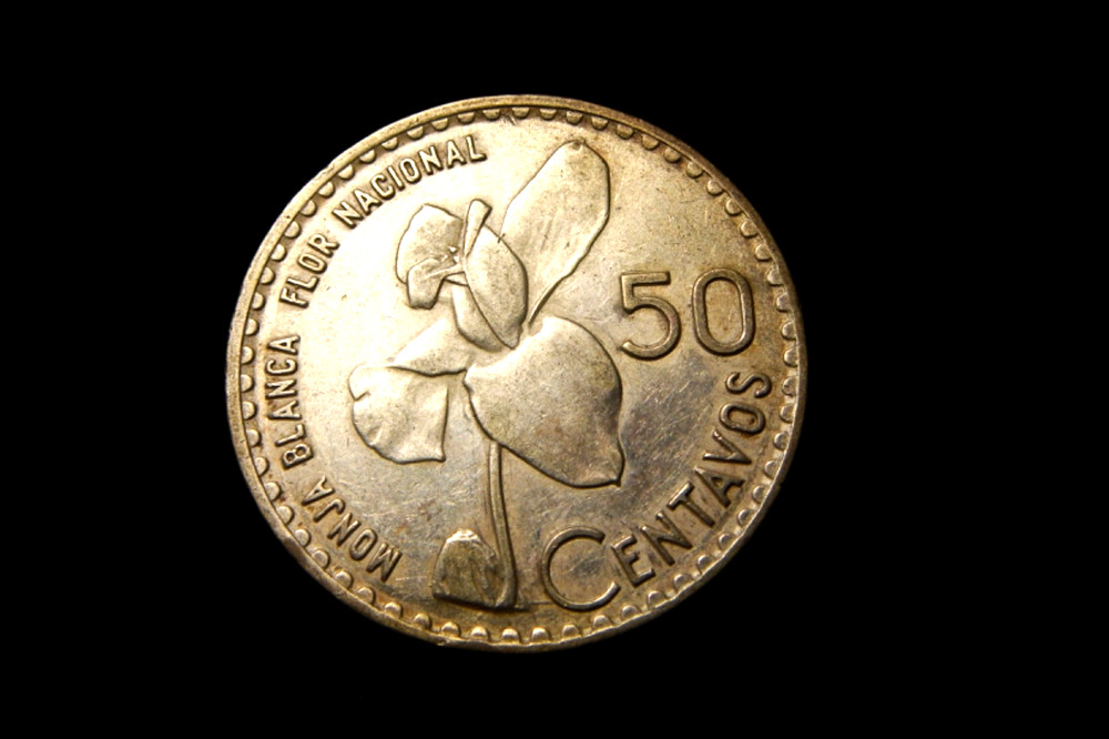 GUATEMALA. Whitenum Orchid. 50 CENTAVOS 1962. KM 264.