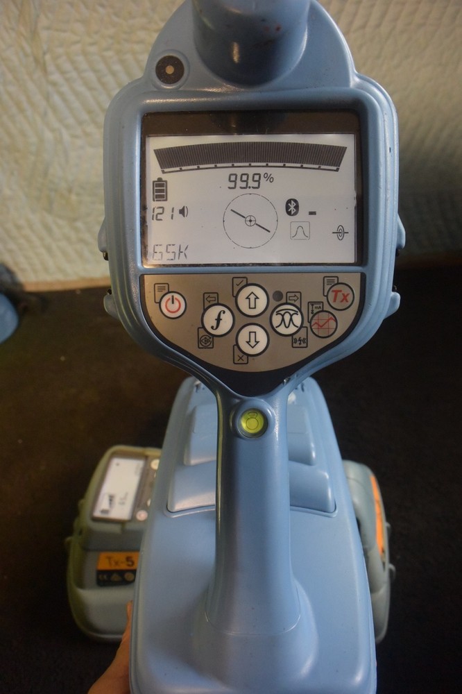 Radiodetection Locator Wand RD8200SG Transmitter TX5 BLUETOOTh & Inductive Clamp