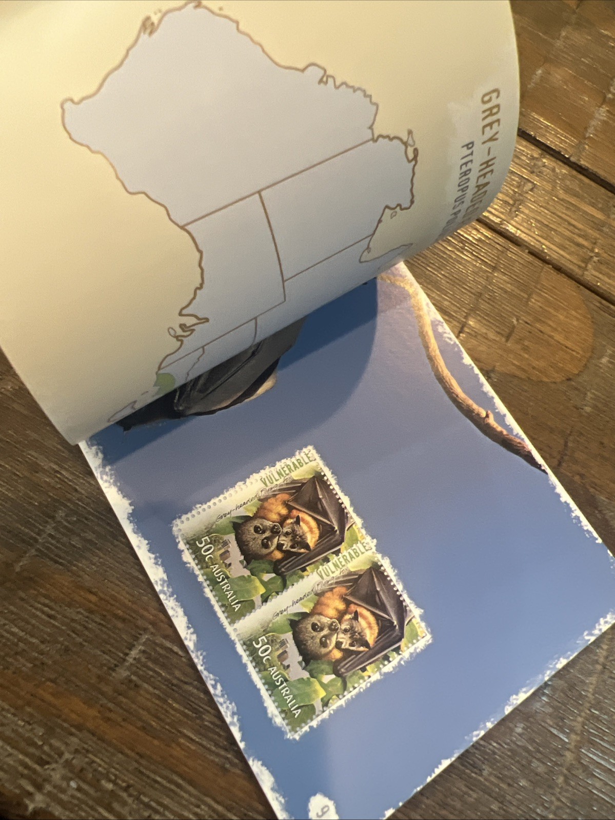 Lot Of 6: Australia Prestige: Dogs, Dangerous Aussies, Wallabies, Birds, Etc.