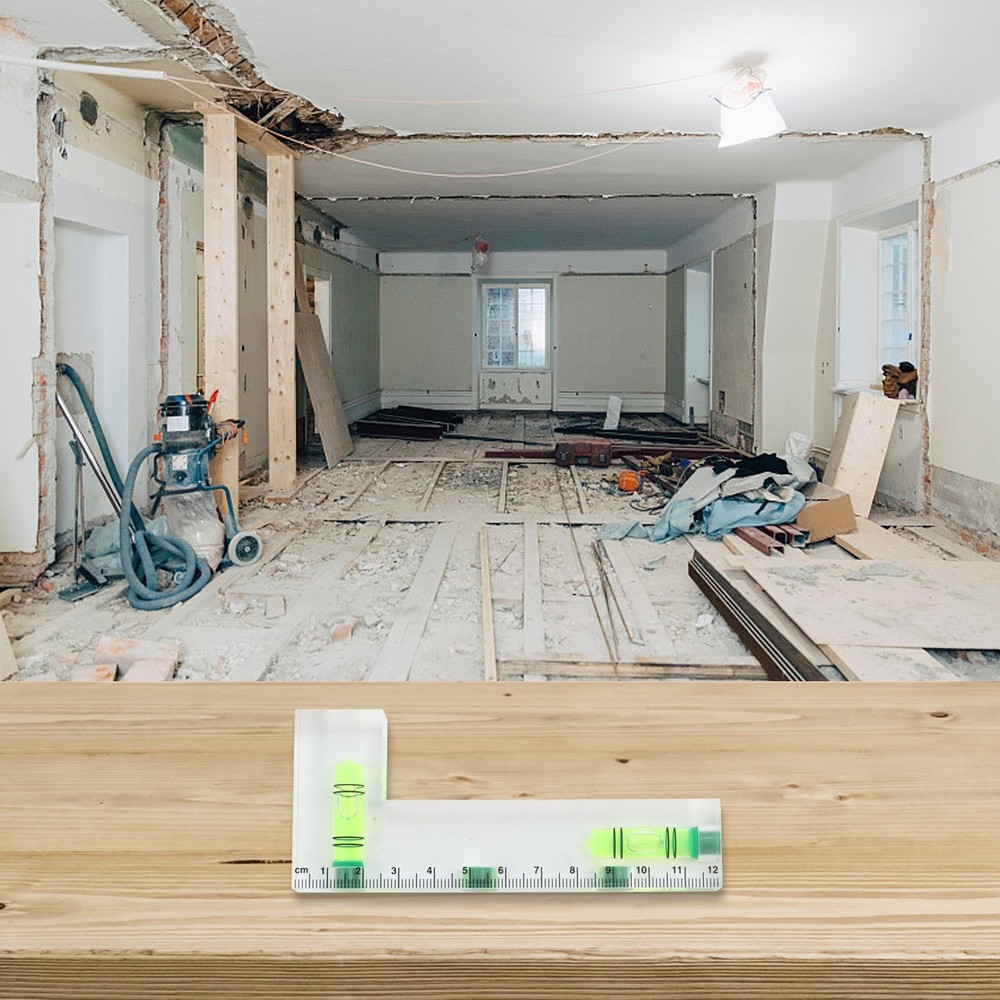 Compact Integrated Level Ruler 120mm Transparent with Magnetic Adhesion