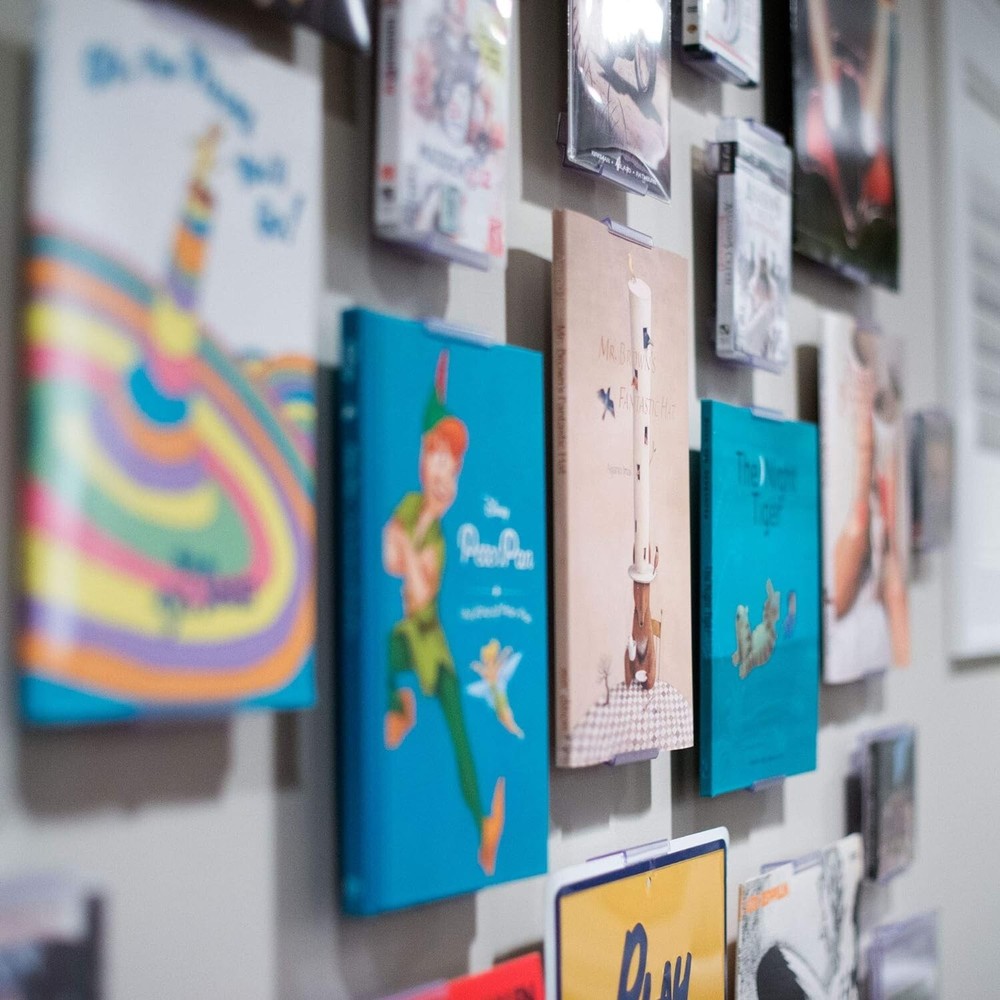 Invisible Adjustable Wall Mount for Comics - Contemporary Home Decor Solution