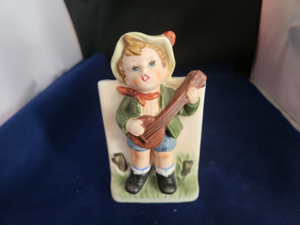 Vintage Napco Ceramic Boy With Banjo Planter