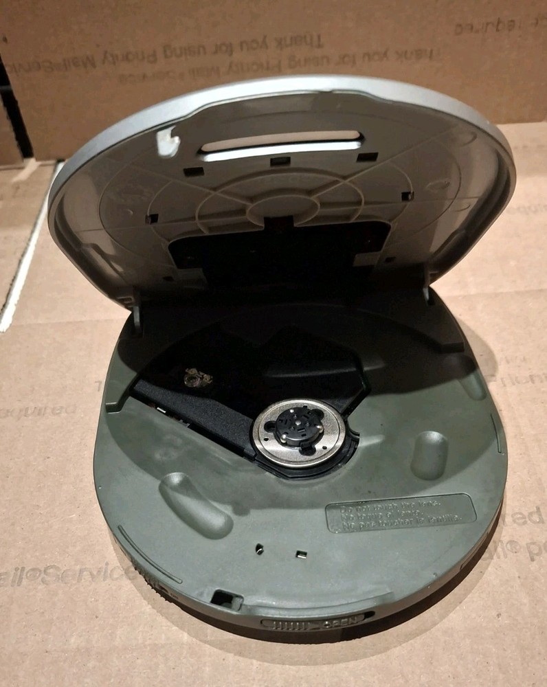 Lenoxx Sound CD-79 Portable CD Compact Disc Player