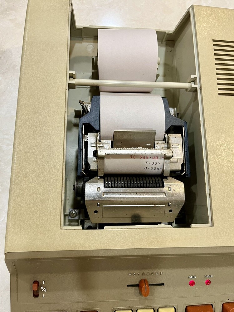 Vintage Victor 660 adding machine calculator Great condition WORKS