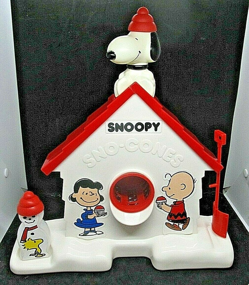 Peanuts The Original Snoopy Sno-Cone Machine
