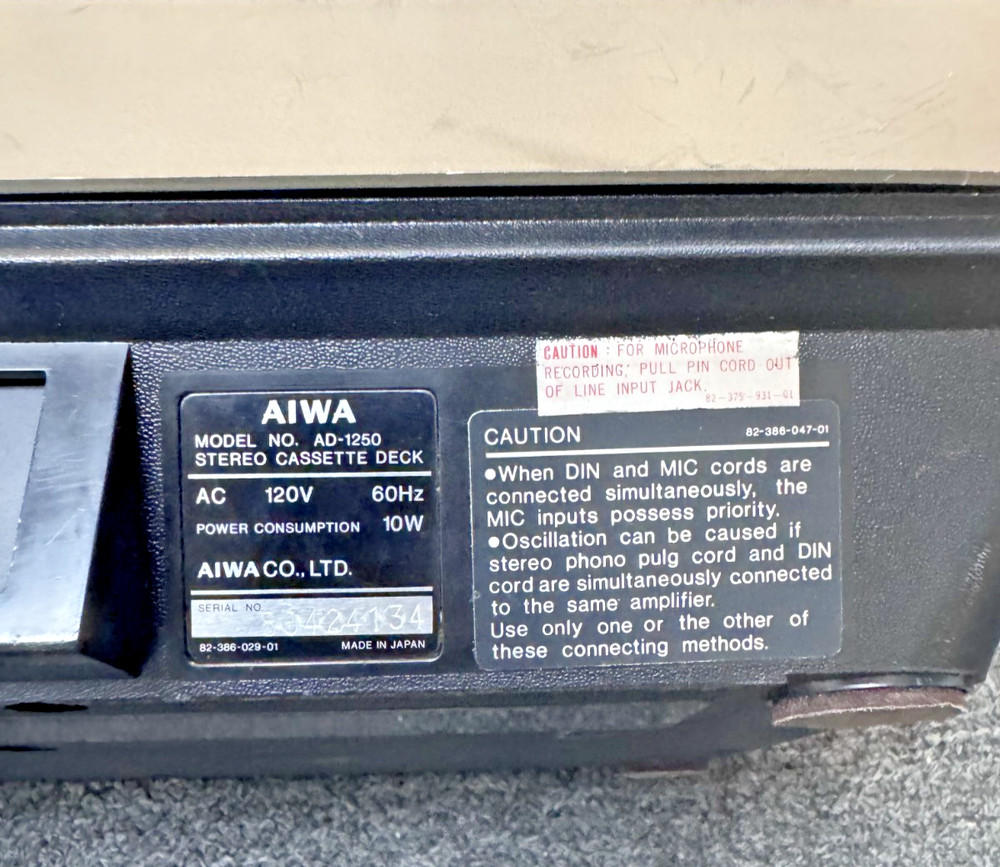AIWA AD-1250 Solid State Cassette Deck, JAPAN, TURNS ON