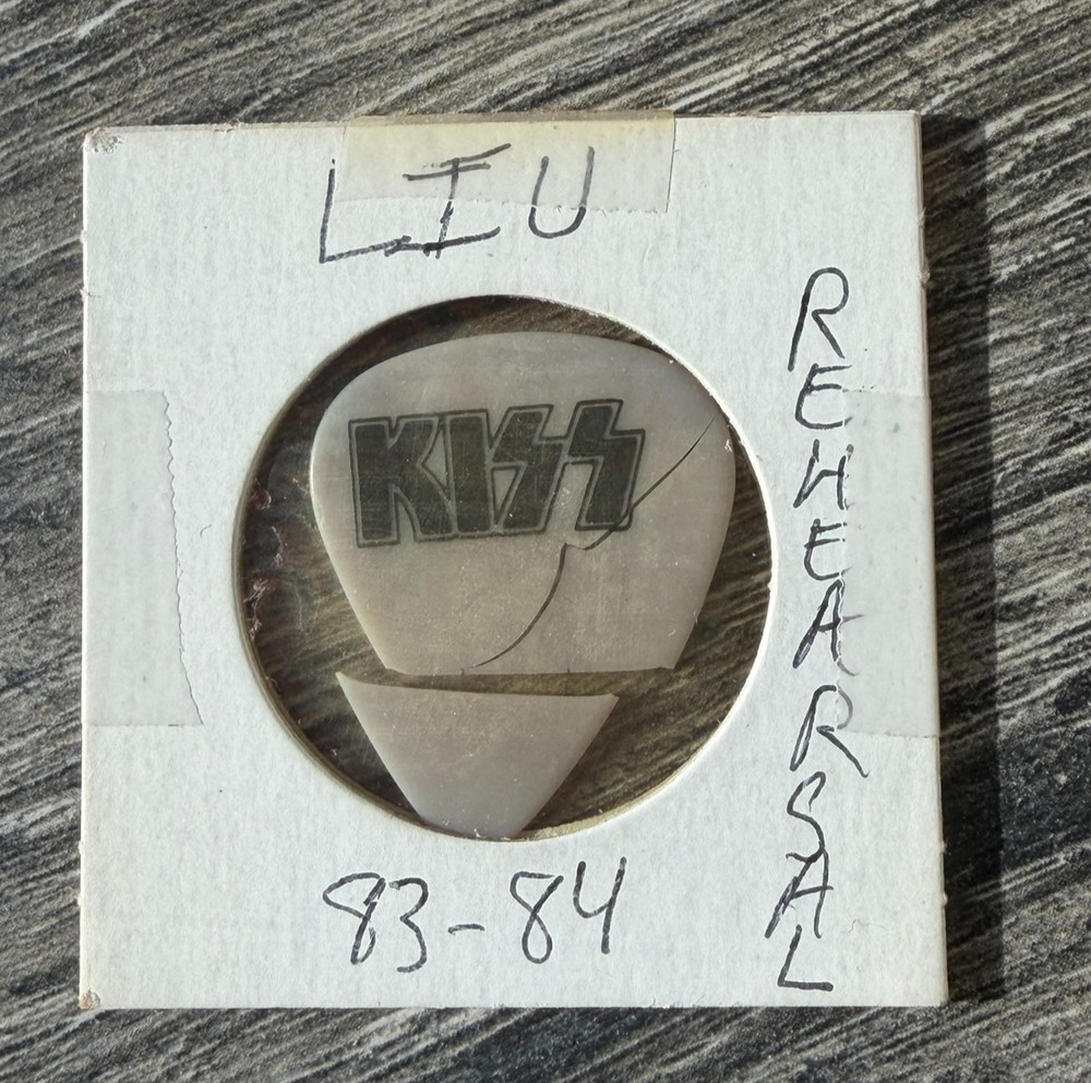 KISS Guitar Pick PAUL STANLEY Lick It Up Rehearsal Tour Used Broken Vintage Kiss