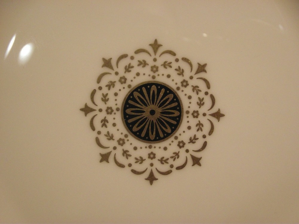 Lenox Medallion Black 8" Accent Salad Plate