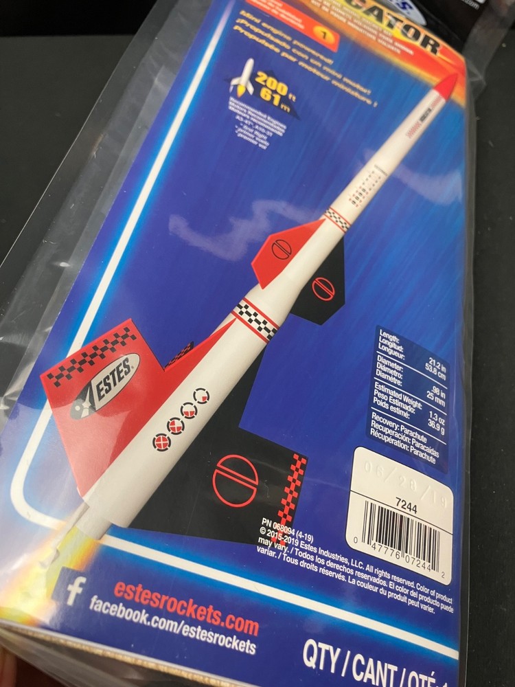 2 Wonderful Estes Flying Model Rocket Kits - Indicator and Wizard - Both Sealed