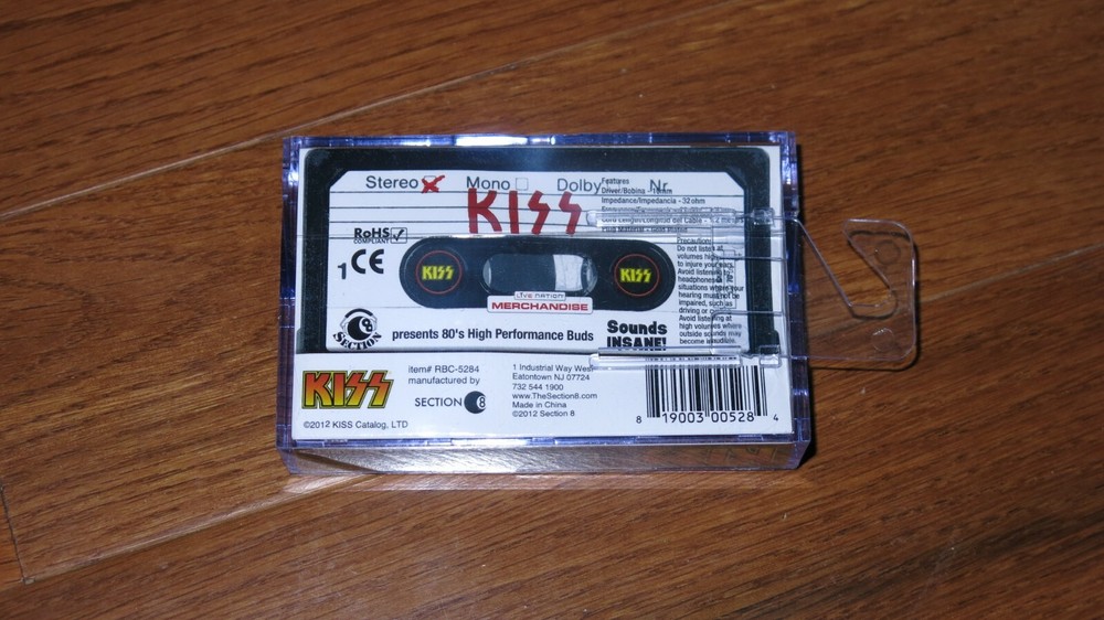 KISS earbuds in cassette style holder case mint sealed 2012 officially licensed